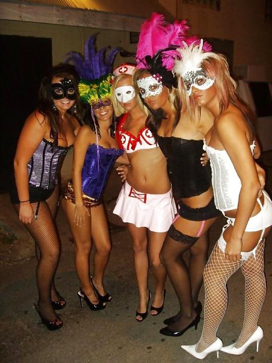 25P KEY - Masked women