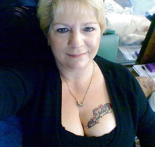 25P Renee - Angel face, mature hot as hell!!!