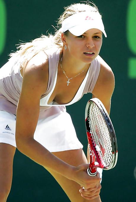 25P Tennis Babes Playing BVR