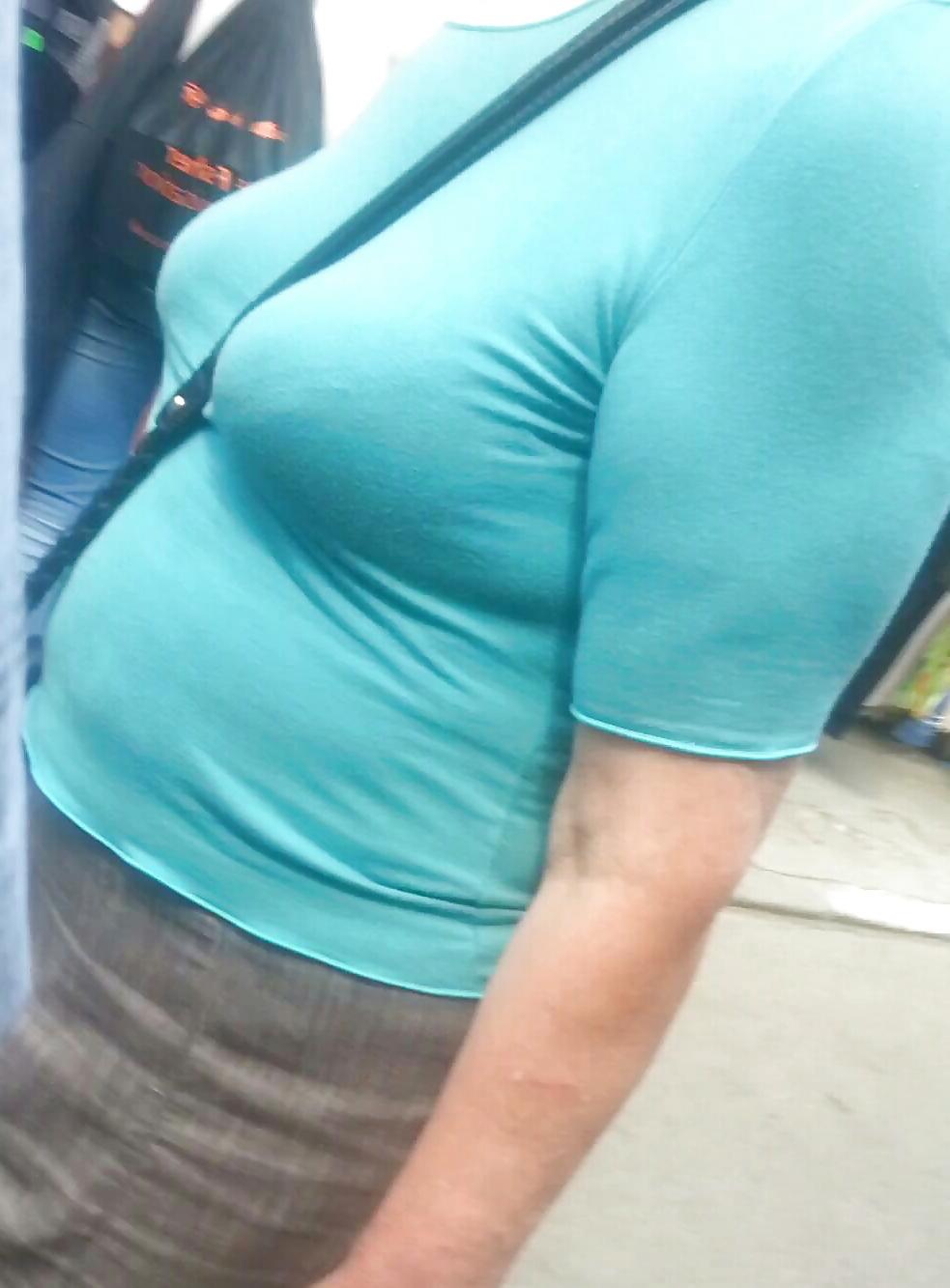 21P Spy boobs and bra romanian