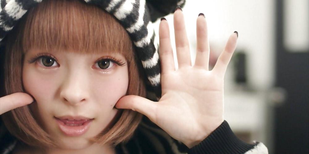 25P Japanese-Korean Kyary Pamyu Pamyu, Hyuna Kim, Nozomi Sasaki