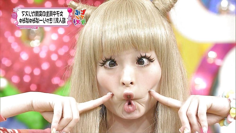 25P Japanese-Korean Kyary Pamyu Pamyu, Hyuna Kim, Nozomi Sasaki