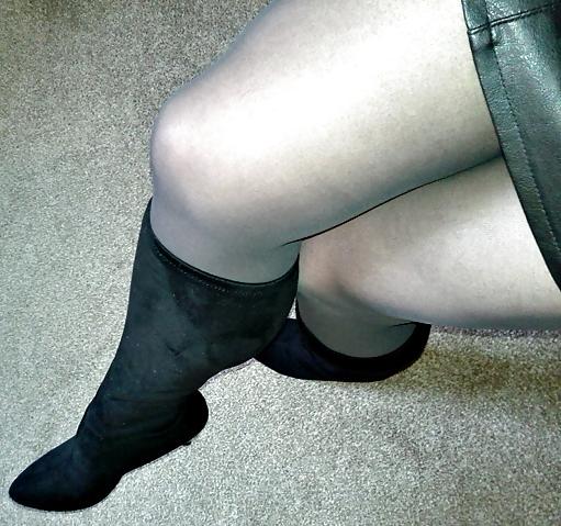 22P Nylon Tease