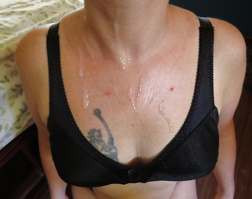 8P Black bra and cum