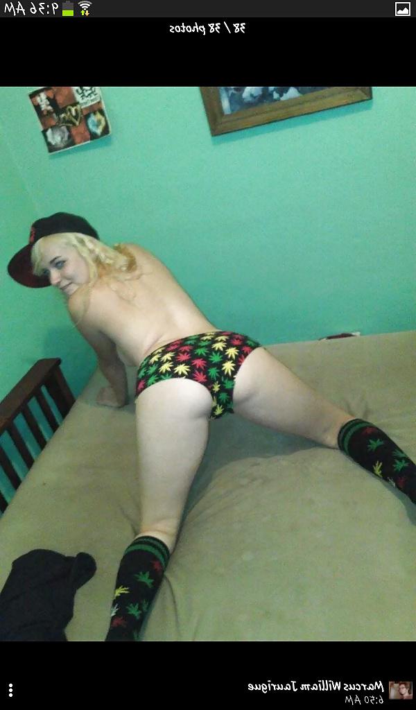 25P Sexy stoner girl tease