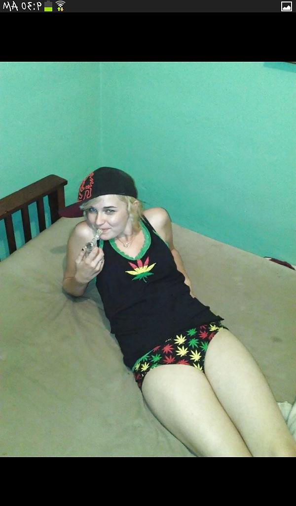 25P Sexy stoner girl tease