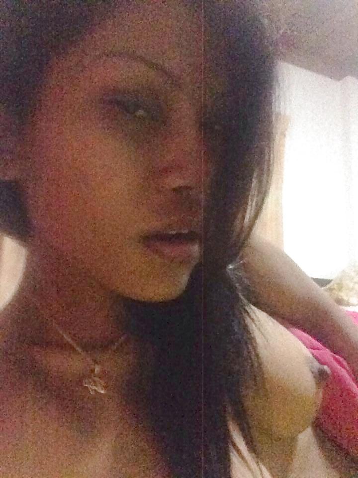 13P Thai girl private photos(Facebook)