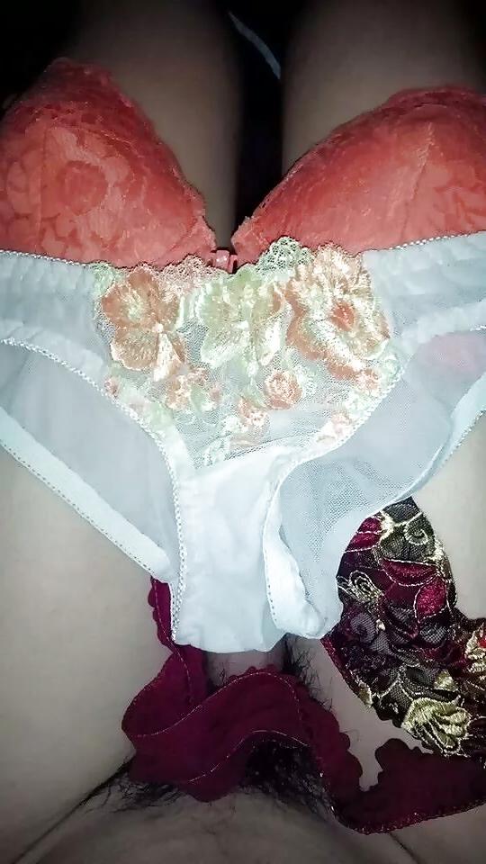 10P Cum on panties