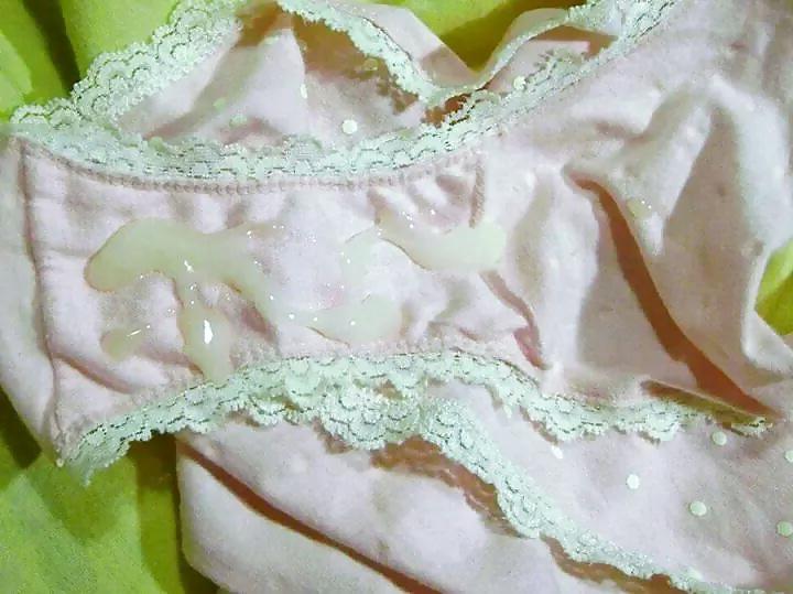 10P Cum on panties