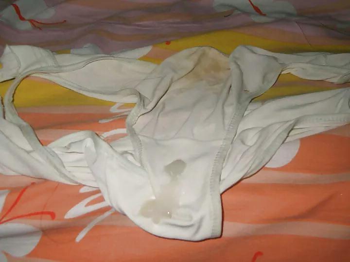10P Cum on panties