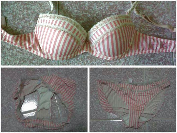 10P Cum on panties