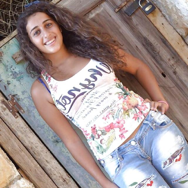 14P Arab beauty 17 - Cum on her 