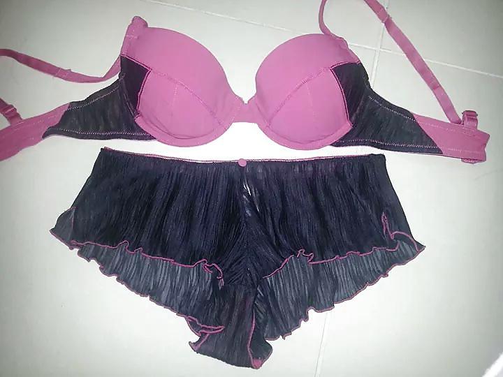 17P Bra lovers