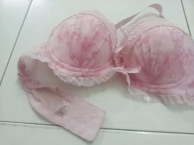 17P Bra lovers