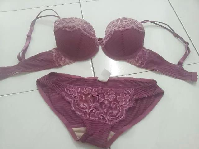 17P Bra lovers