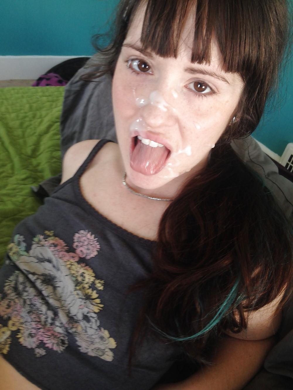 25P Amateur facials. Love a slapper!