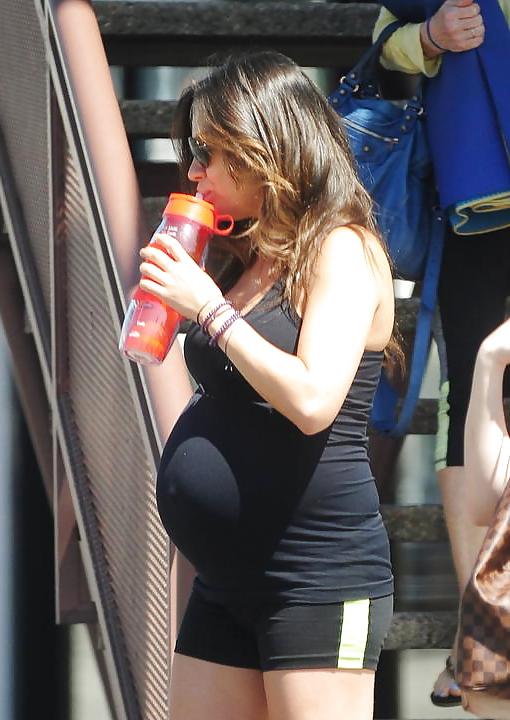 11P Mila Kunis pregnant