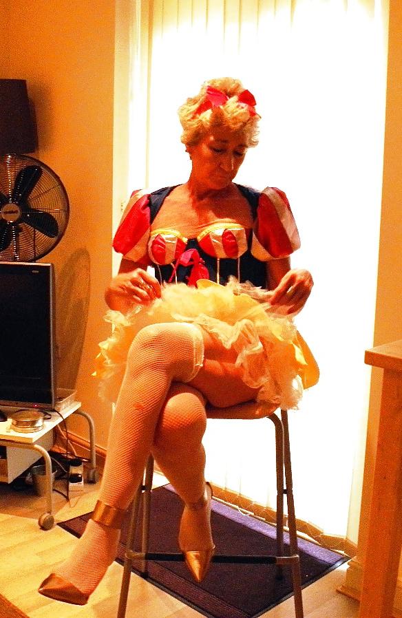 20P My Princess Aine - getting ready to go out with Prince