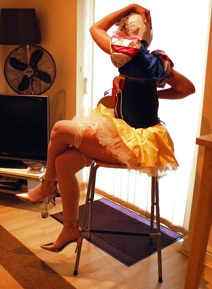 20P My Princess Aine - getting ready to go out with Prince