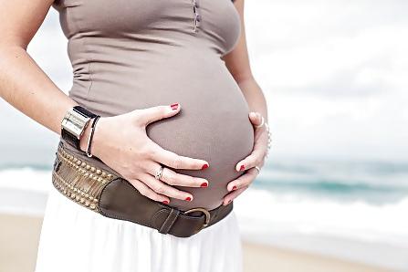 7P Emilie Z enceinte - pregnant