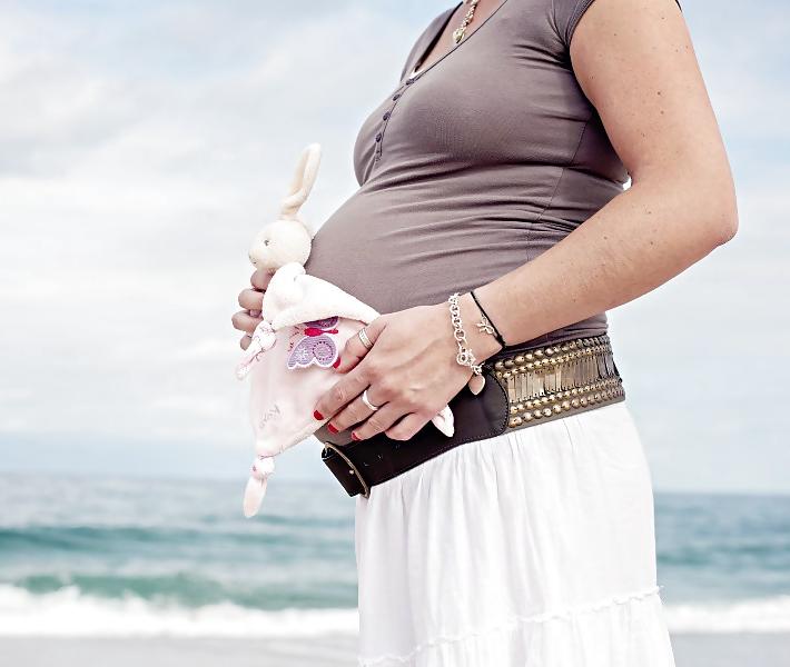 7P Emilie Z enceinte - pregnant
