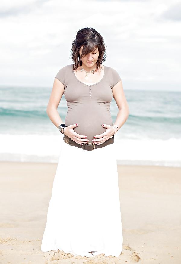 7P Emilie Z enceinte - pregnant