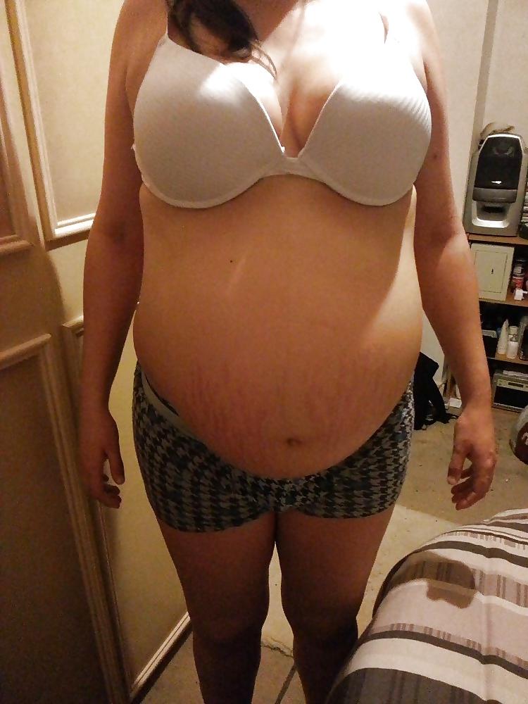11P Emily B enceinte - pregnant