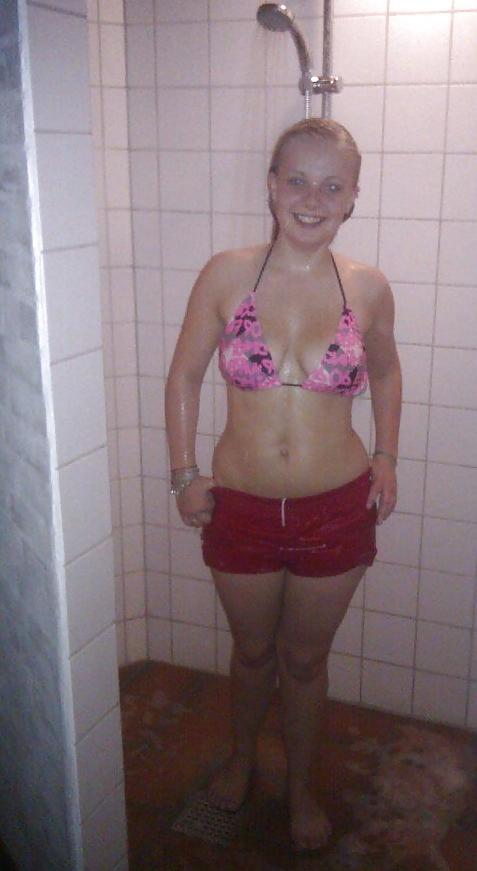 25P Danish teens-185-186-wet t-shirt bra panties upskirt 