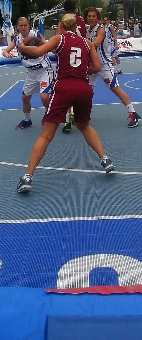 25P Spy sexy teens basketball romanian