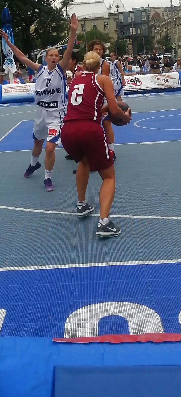 25P Spy sexy teens basketball romanian