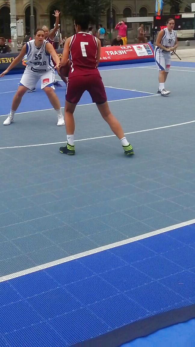 25P Spy sexy teens basketball romanian