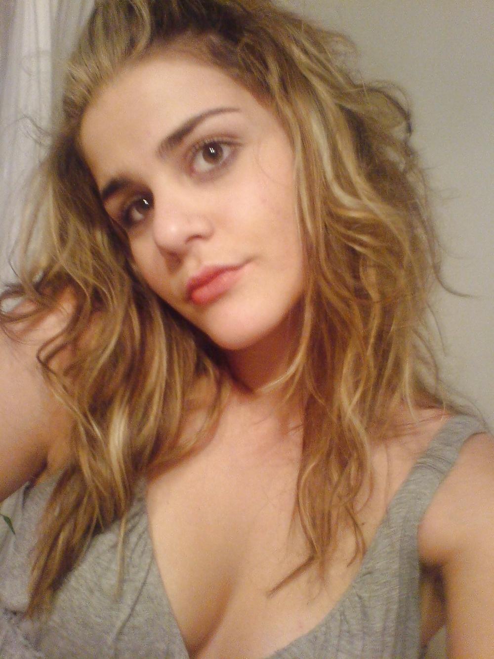 20P Pretty Teen - Show All Sexy Selfie