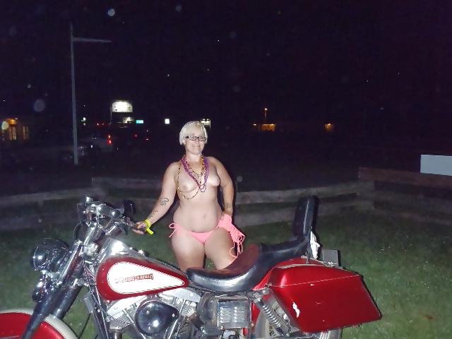 7P Apple with our Shovelhead and biker friends