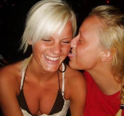25P Danish teens-203-204-wet t-shirt bra panties upskirt 
