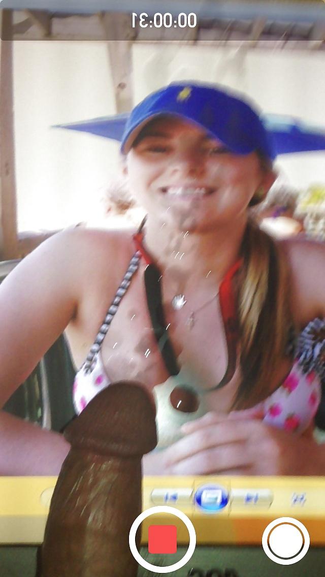 25P Tribut her.  Cover her face in cum!!!