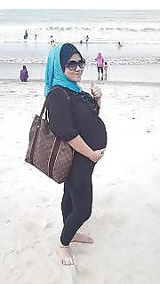 25P Malay Hijab Pregnant