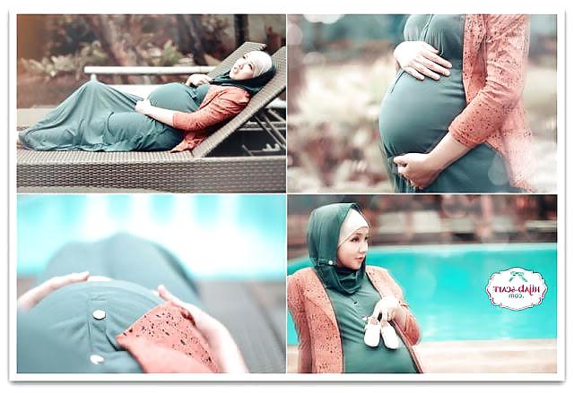 25P Malay Hijab Pregnant