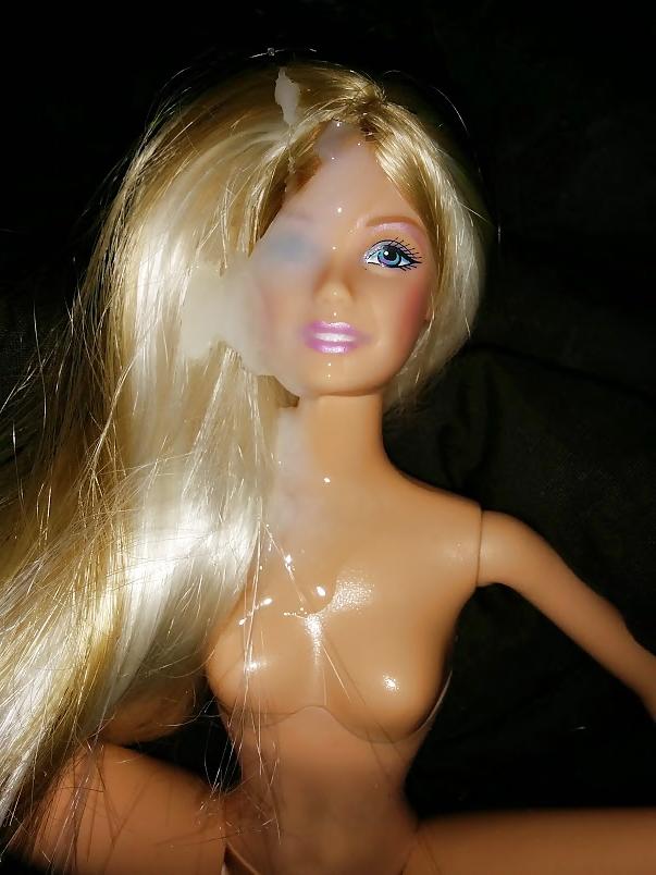 19P Cum on Barbie