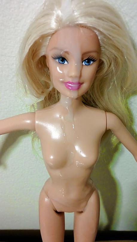 19P Cum on Barbie