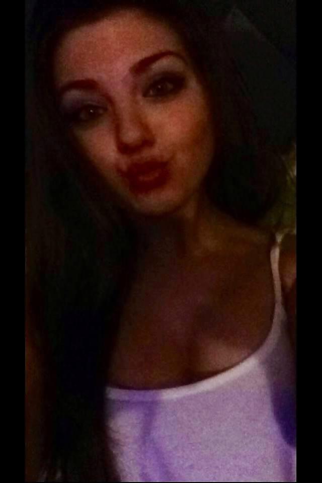 13P Chav tease Sofia!
