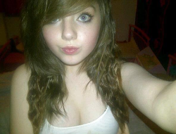 13P Chav tease Sofia!