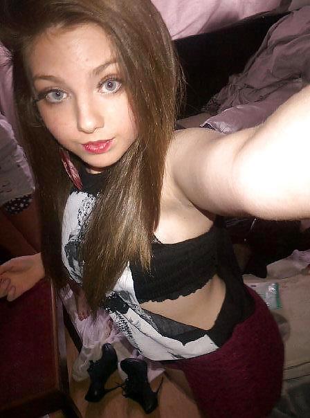13P Chav tease Sofia!
