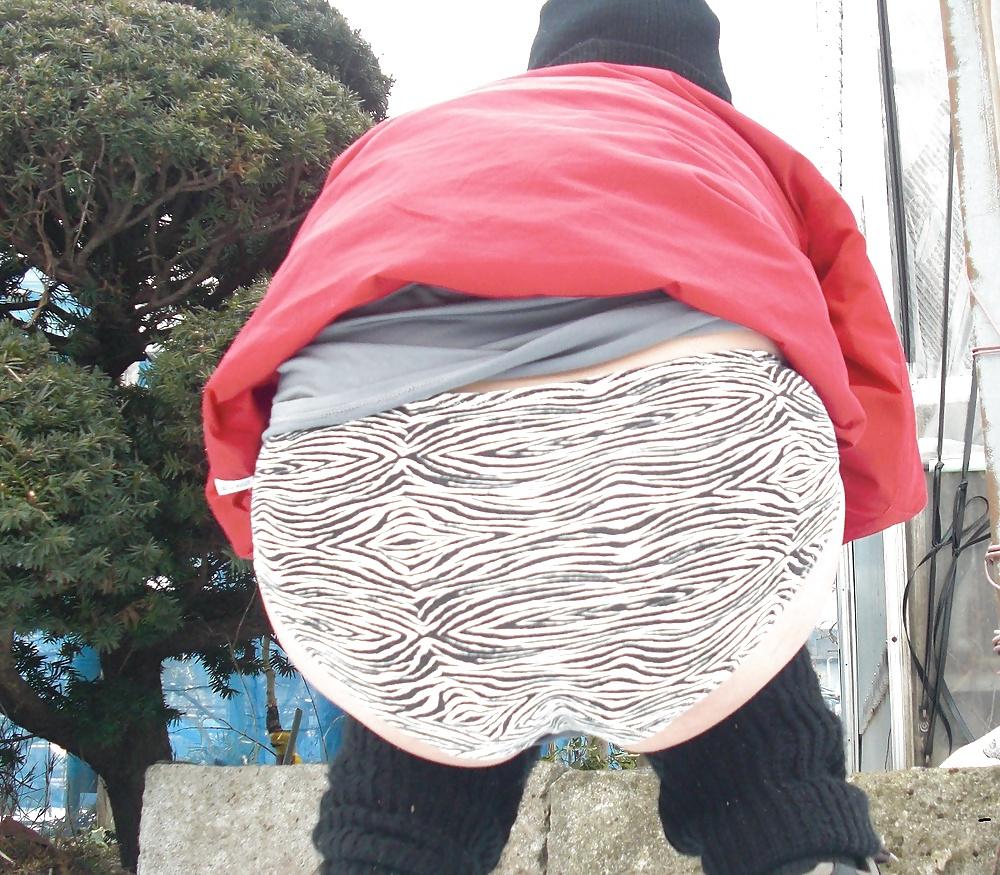 20P Outdoor flashing of CD Mayumi in Japanese field 