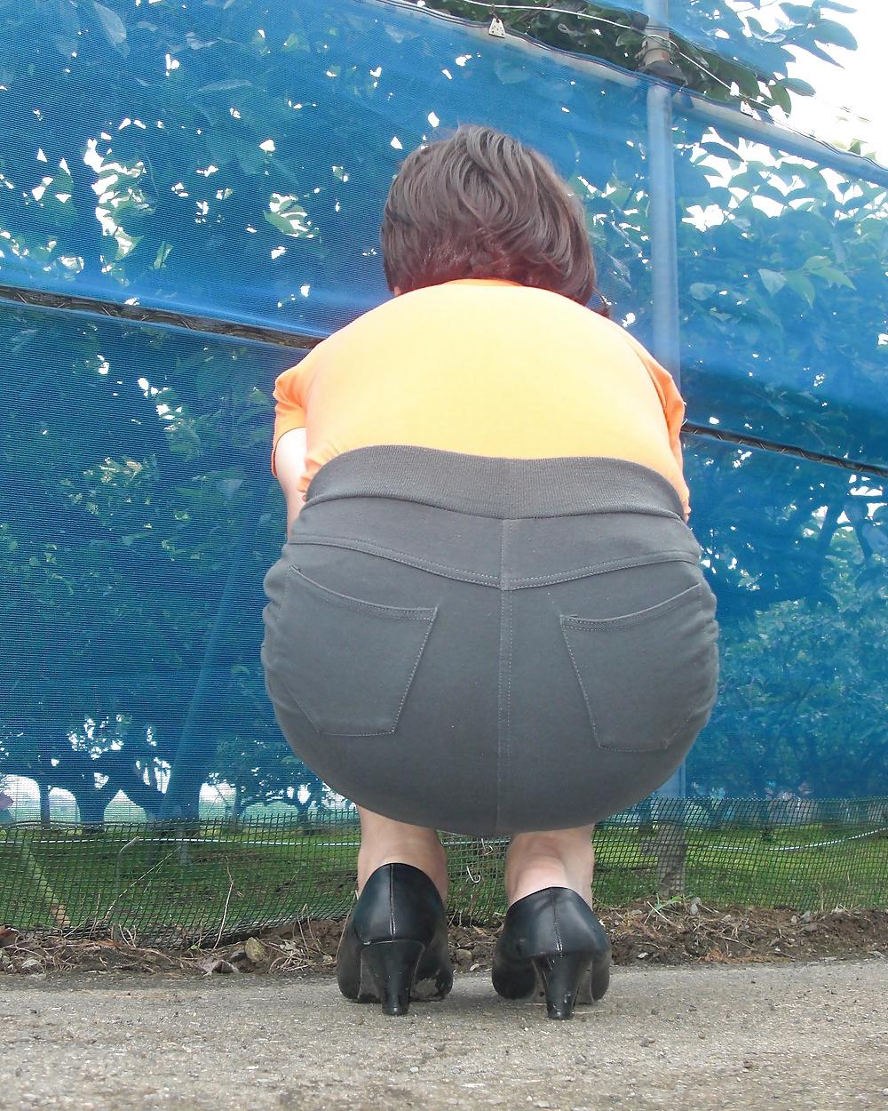 20P Outdoor flashing of CD Mayumi in Japanese field 