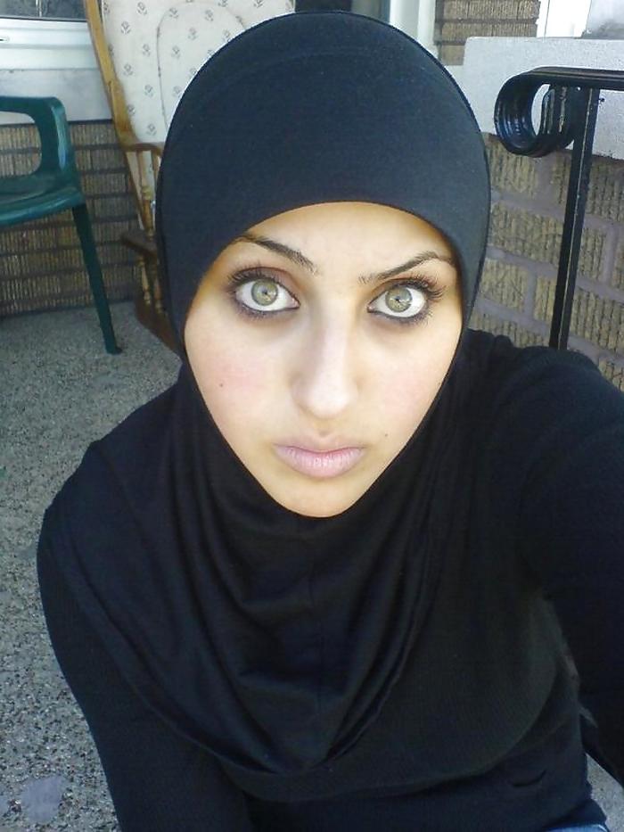 17P Hijab and lovely face