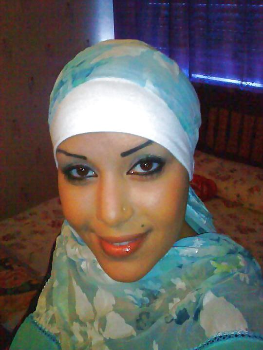 17P Hijab and lovely face