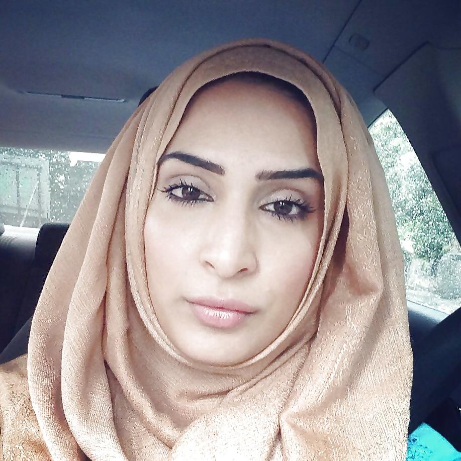 17P Hijab and lovely face