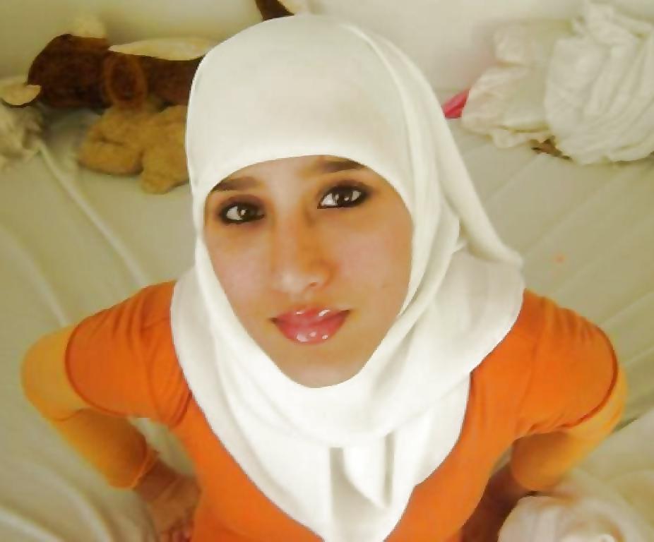 17P Hijab and lovely face