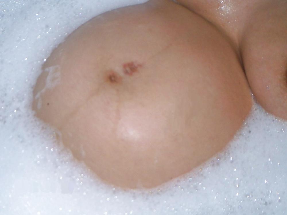 9P Pregnant Girl