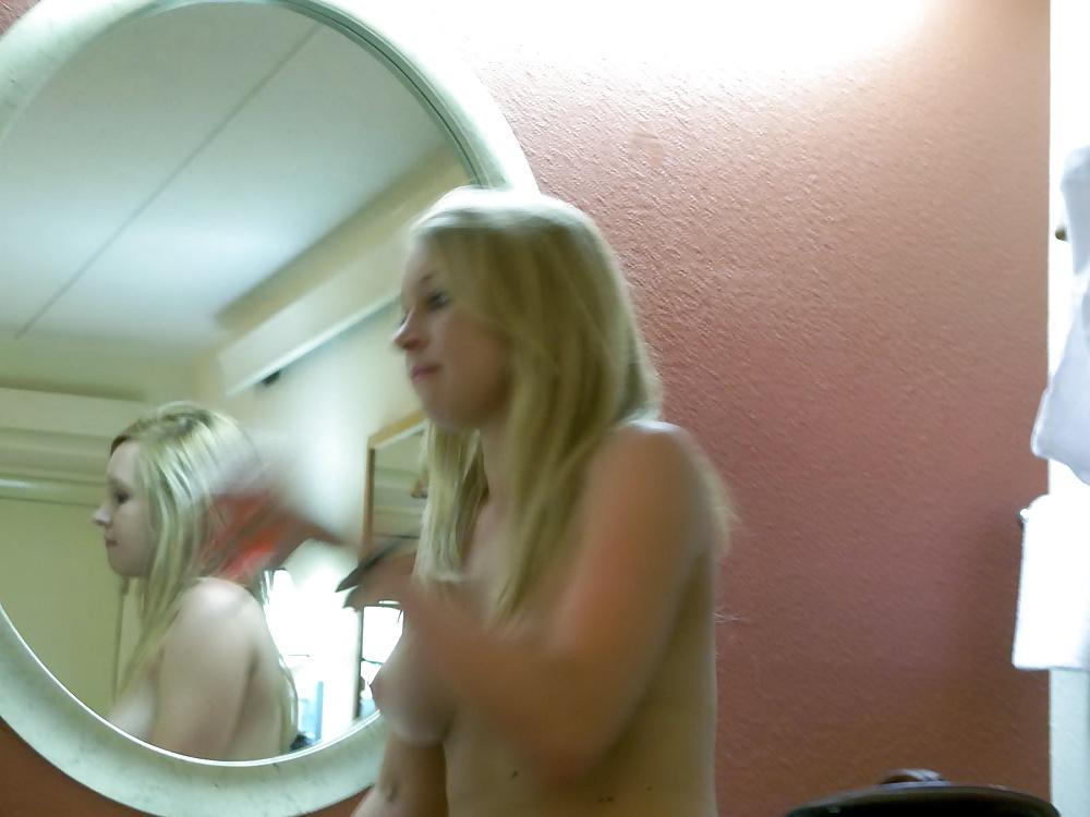 25P Sexy Teen In Hotel Room